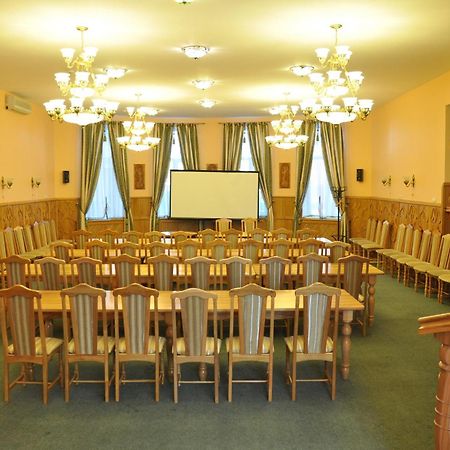 Tisa Hotel Petropavlovskaya Borshchagovka Buitenkant foto