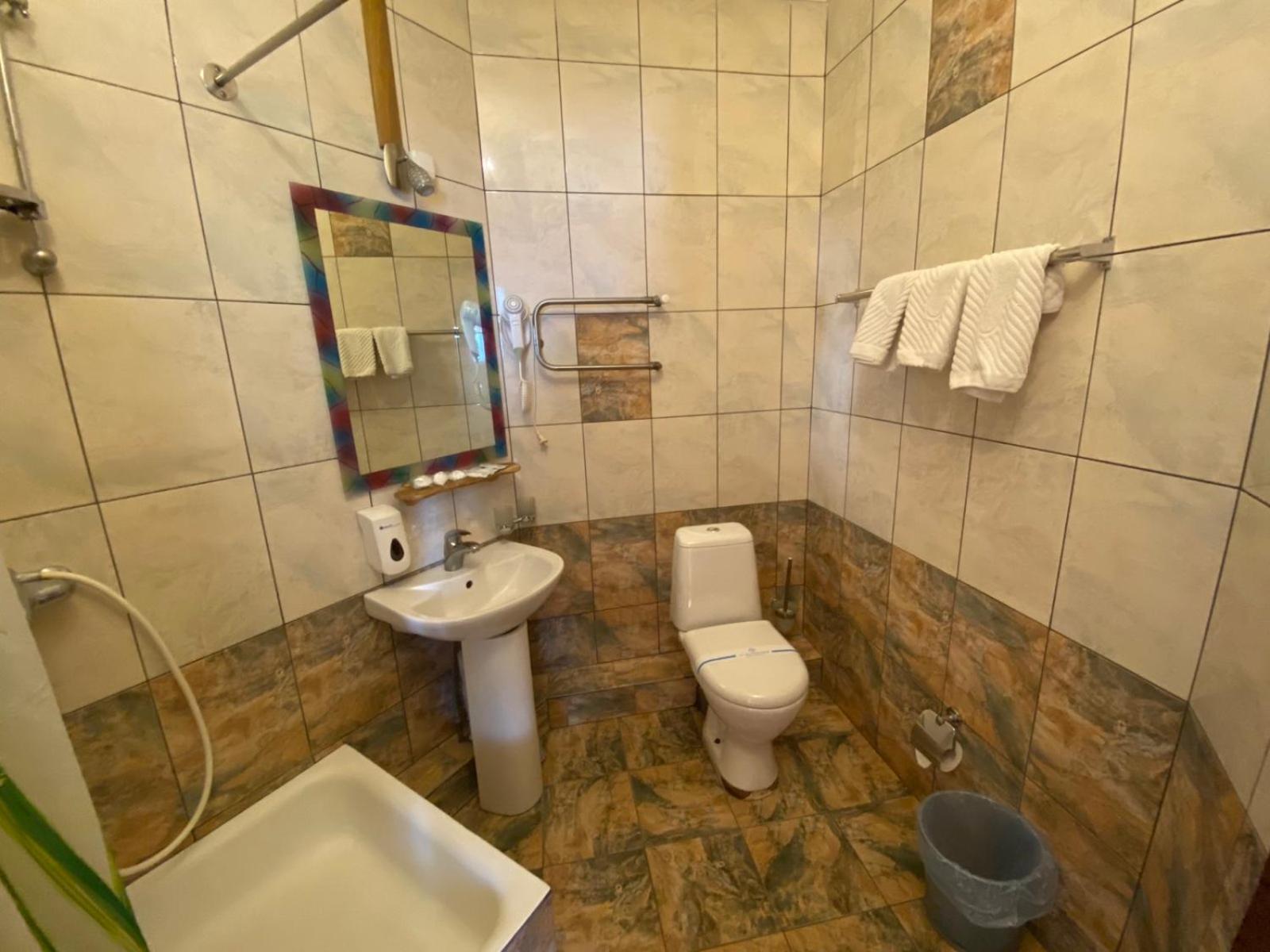 Tisa Hotel Petropavlovskaya Borshchagovka Buitenkant foto