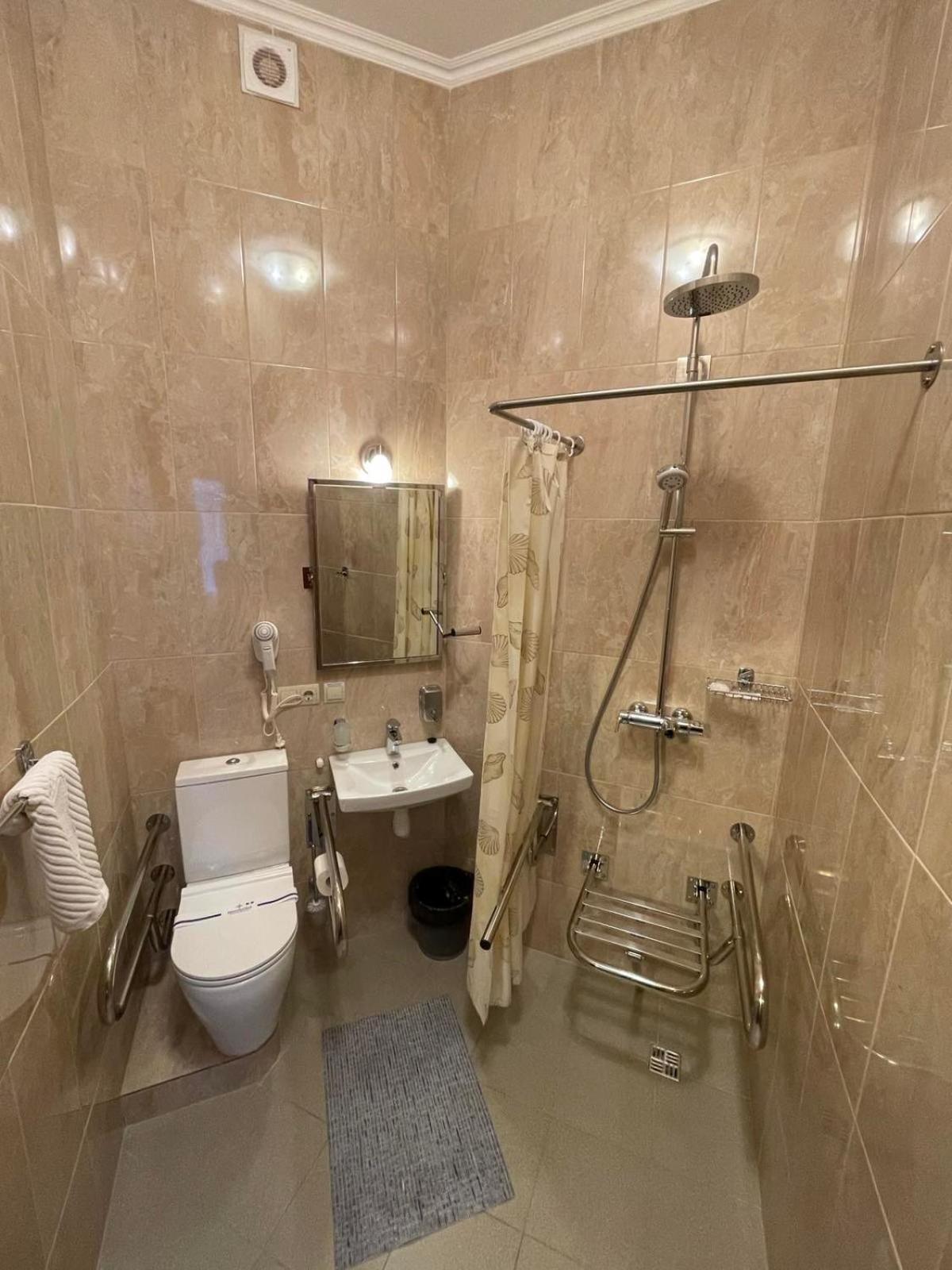 Tisa Hotel Petropavlovskaya Borshchagovka Buitenkant foto