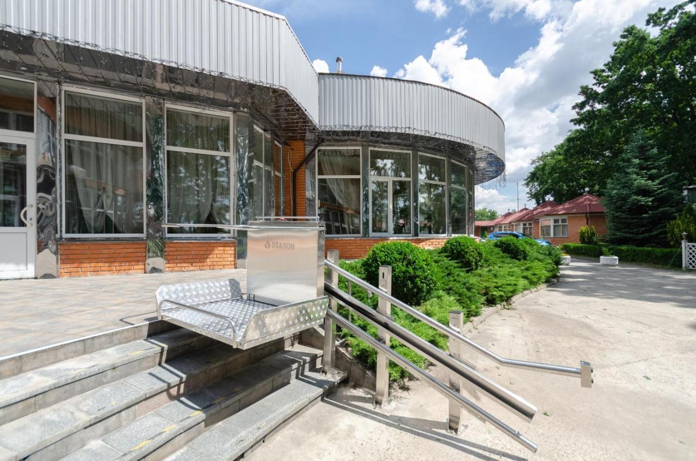 Tisa Hotel Petropavlovskaya Borshchagovka Buitenkant foto